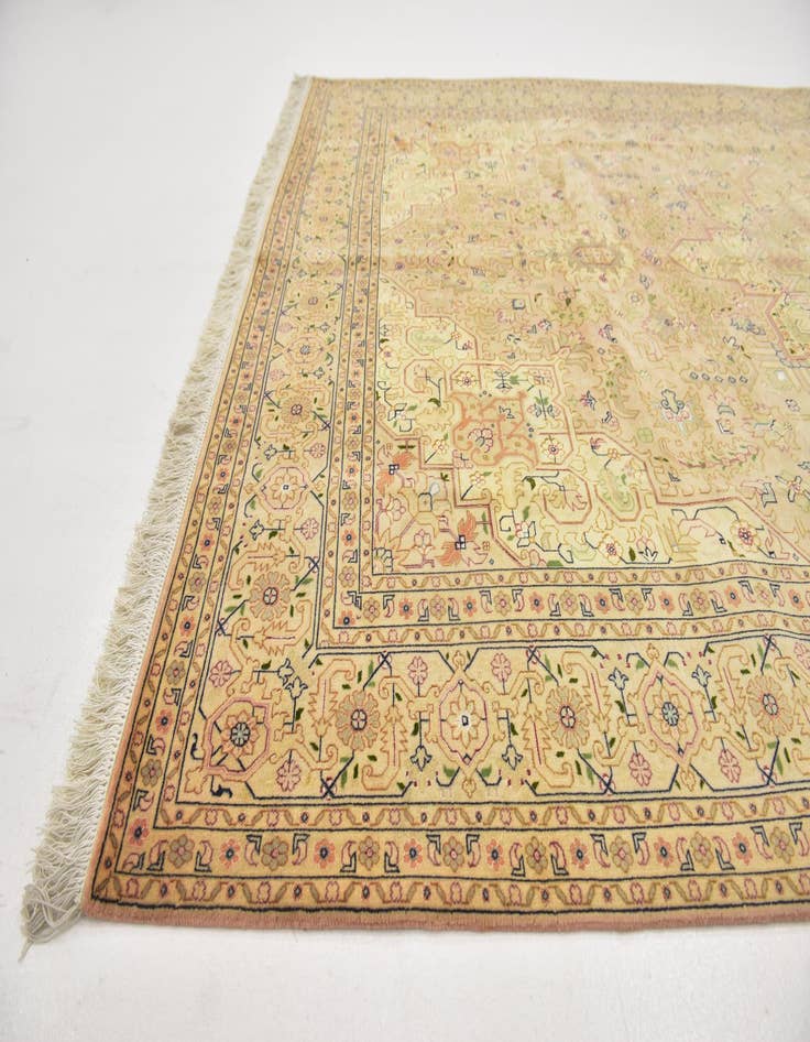 Detail image of  6' 7 x 10'  Hand Knotted Tabriz Persian Rug