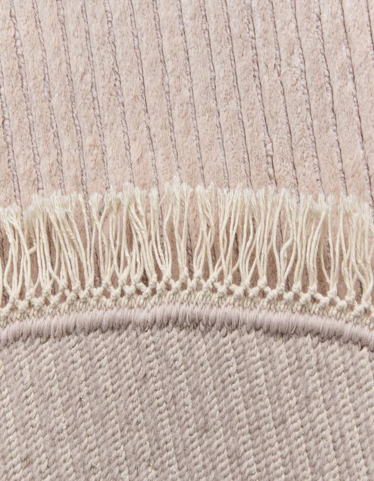 Detail image of  6' 6 x 6' 6  Hand Knotted Darya Wool Round Rug