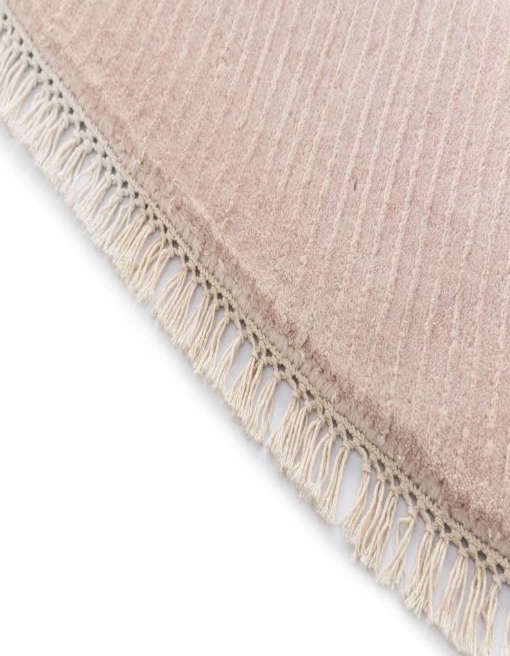 Detail image of  6' 8 x 6' 8  Hand Knotted Darya Wool Round Rug