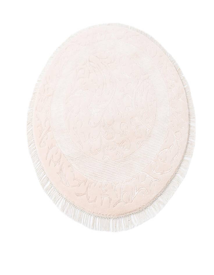 Detail image of  4' 10 x 4' 10  Hand Knotted Darya Wool Round Rug