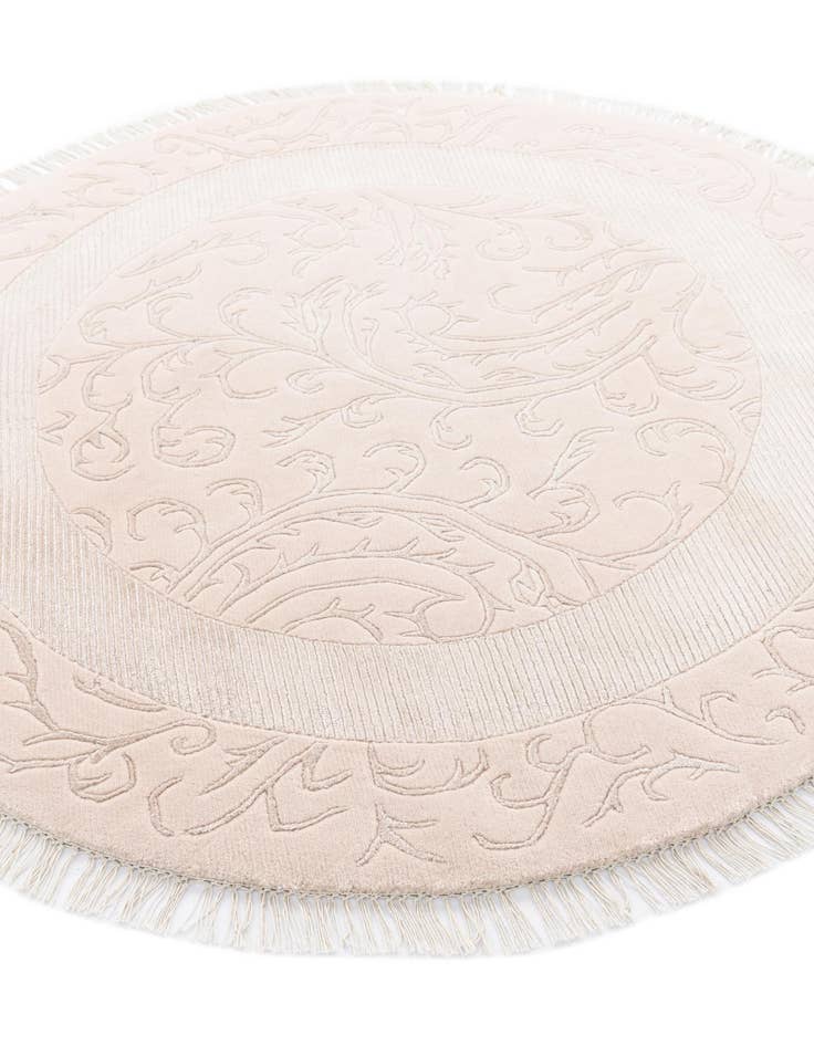 Detail image of  4' 10 x 4' 10  Hand Knotted Darya Wool Round Rug