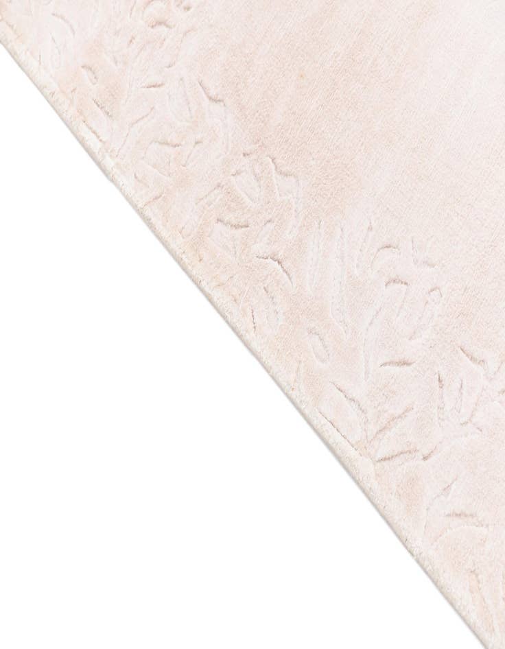 Detail image of  2' 7 x 9' 11  Hand Knotted Darya Wool Runner Rug