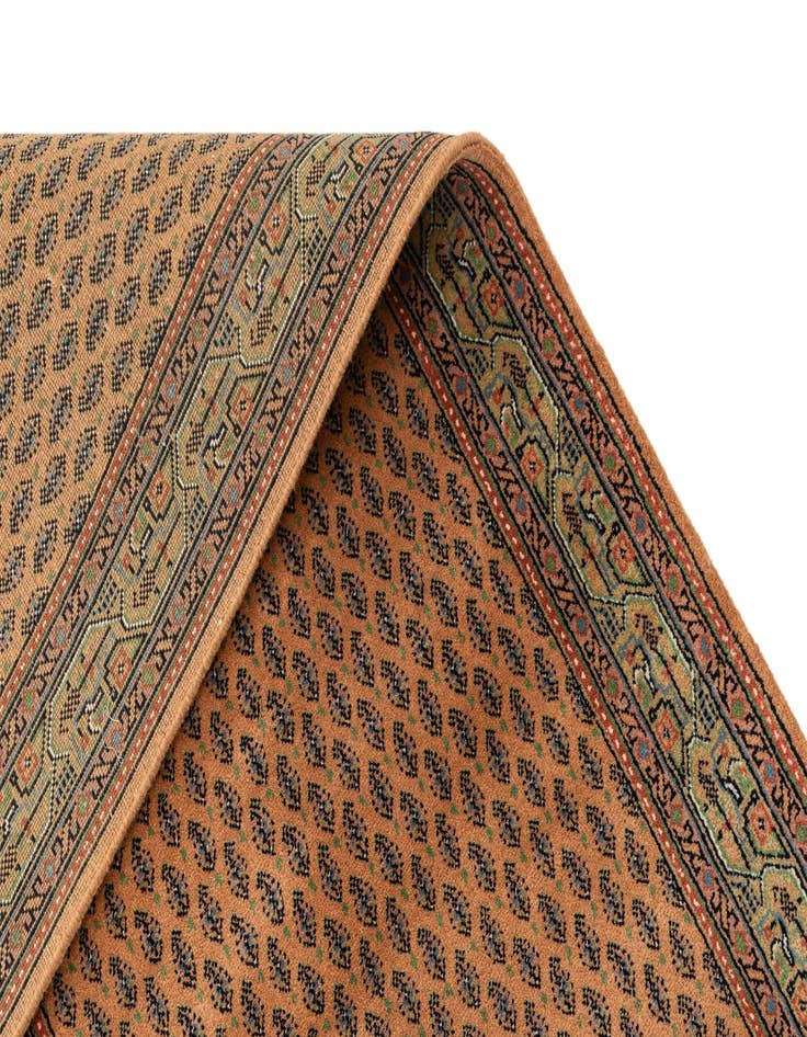 Detail image of  2' 9 x 9' 8  Hand Knotted Mir Wool Runner Rug