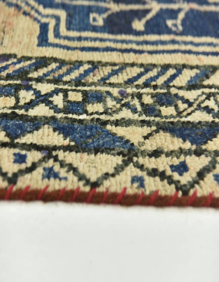 Detail image of  3' 7 x 11' 4  Hand Knotted Shiraz Persian Wool Runner Rug