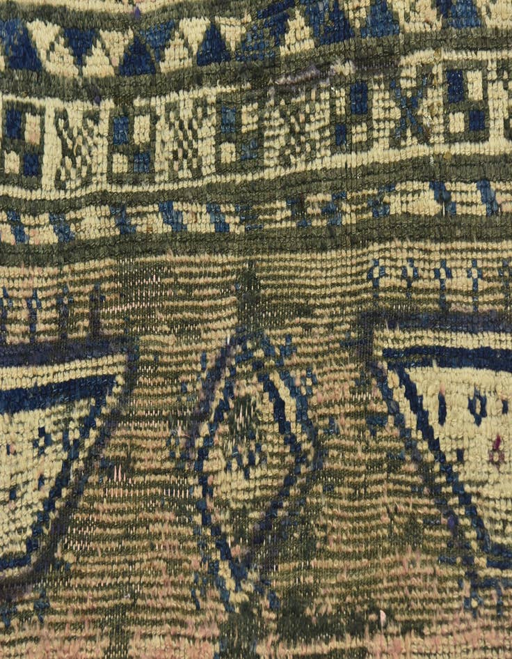 Detail image of  3' 7 x 11' 4  Hand Knotted Shiraz Persian Wool Runner Rug