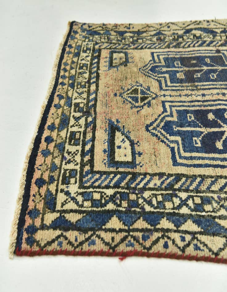 Detail image of  3' 7 x 11' 4  Hand Knotted Shiraz Persian Wool Runner Rug