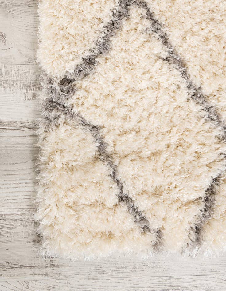 Detail image of  8' x 8' Infinity Shag Square Rug
