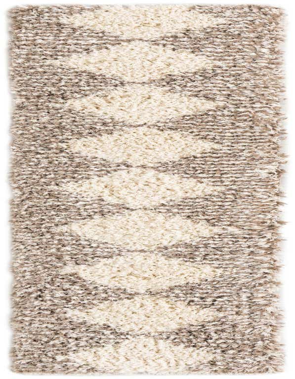 Primary image  2' 7 x 10' Infinity Shag Runner Rug