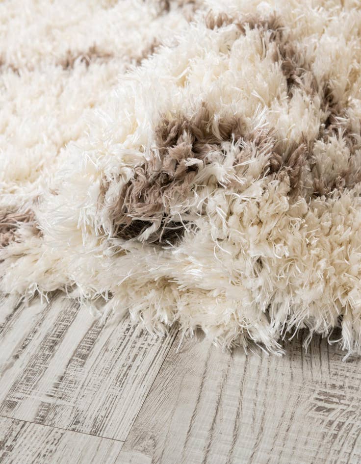Detail image of  8' x 8' Infinity Shag Square Rug