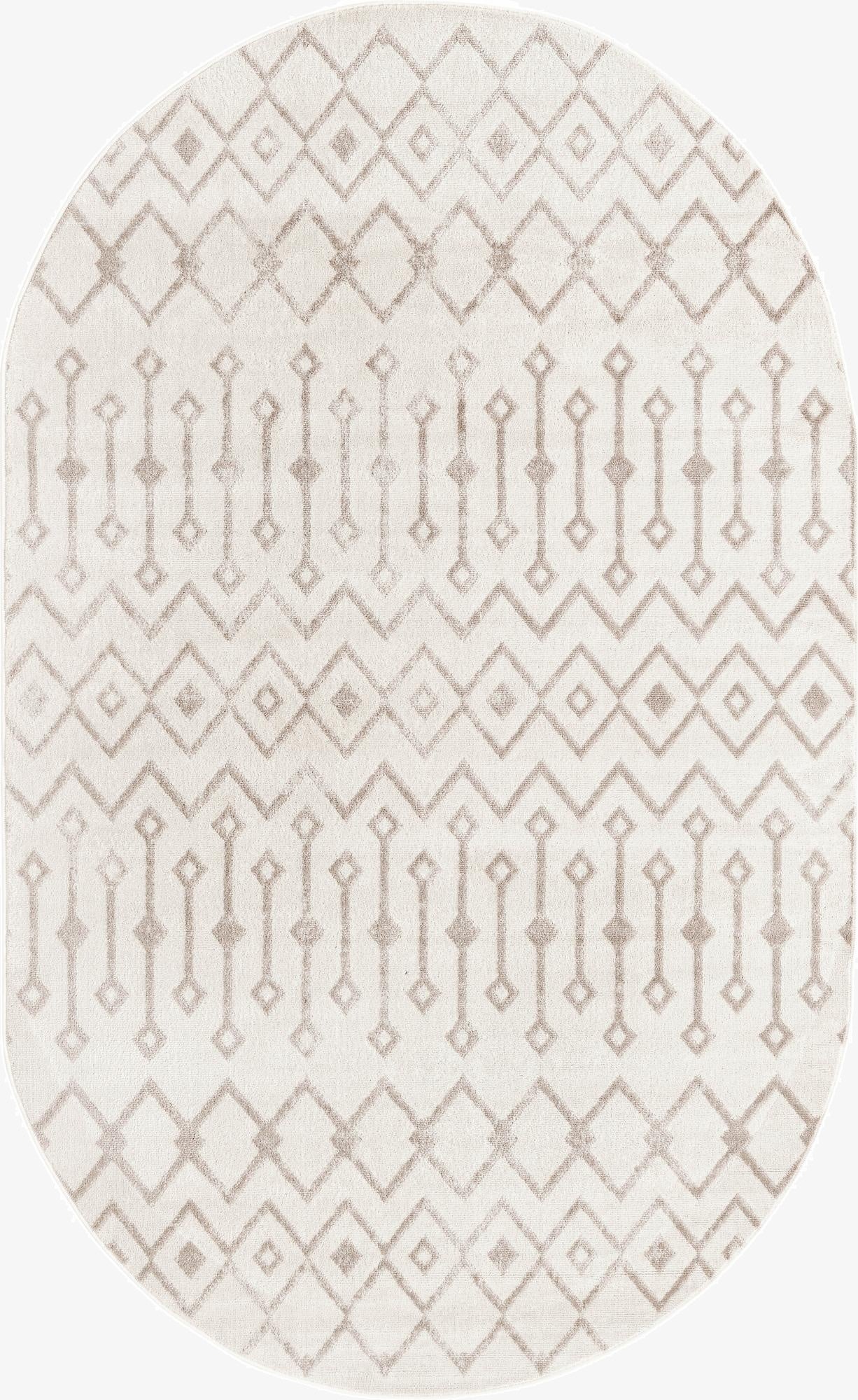  5' 3 x 8' Bohemian Trellis Oval Rug