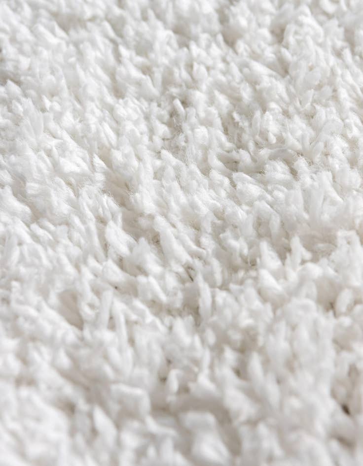 Detail image of  13' x 15' Zermatt Shag Rug