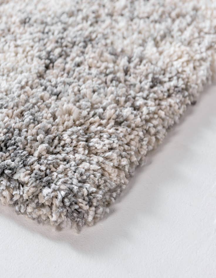 Detail image of  6' x 9' Soft Touch Shag Rug