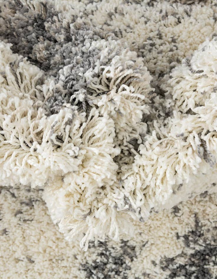 Detail image of  4' x 4' Soft Touch Shag Square Rug