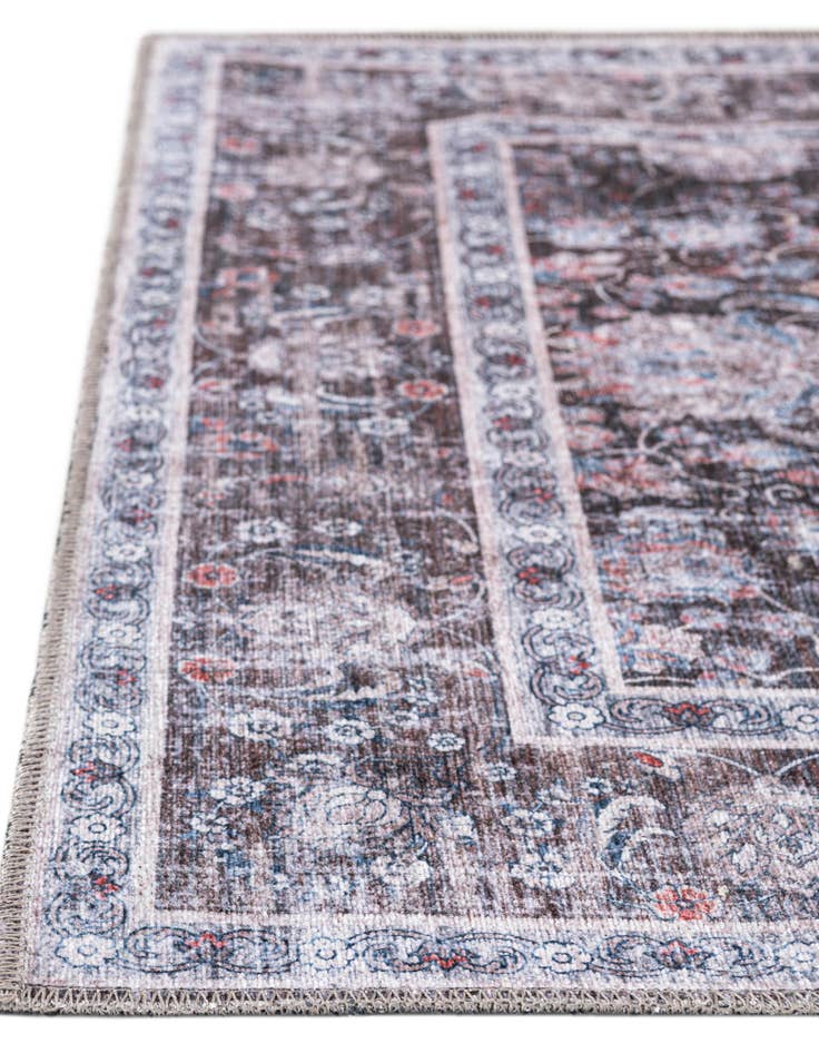 Detail image of  3' 3 x 5' 3 Yara Rug