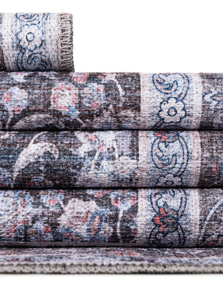 Detail image of  3' 3 x 5' 3 Yara Rug