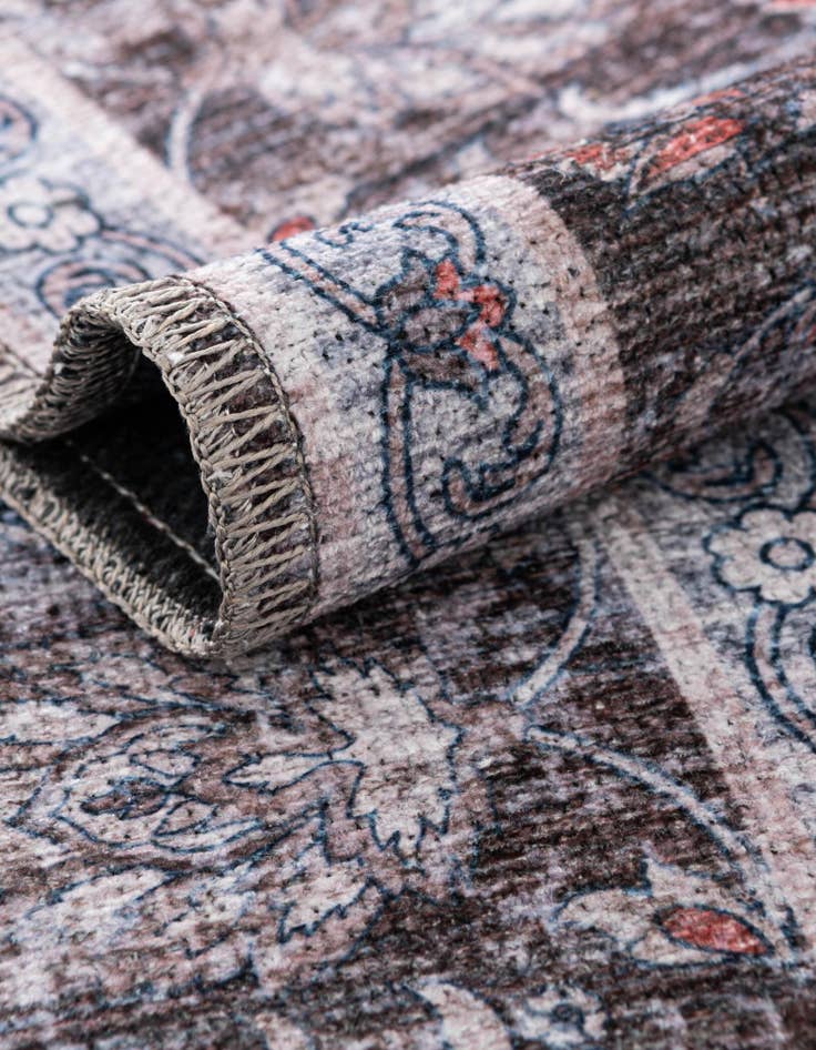 Detail image of  4' x 4' Yara Round Rug