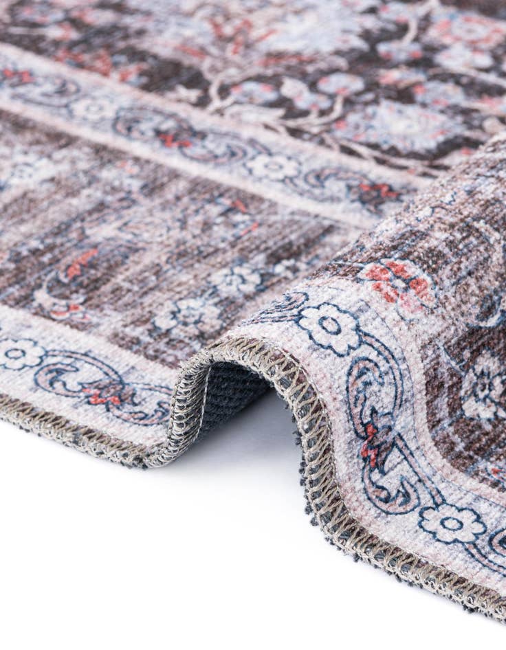 Detail image of  7' 10 x 7' 10 Yara Square Rug