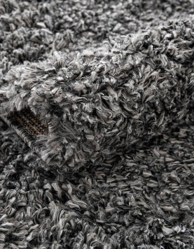 Detail image of  5' 3 x 5' 3 Zermatt Shag Round Rug