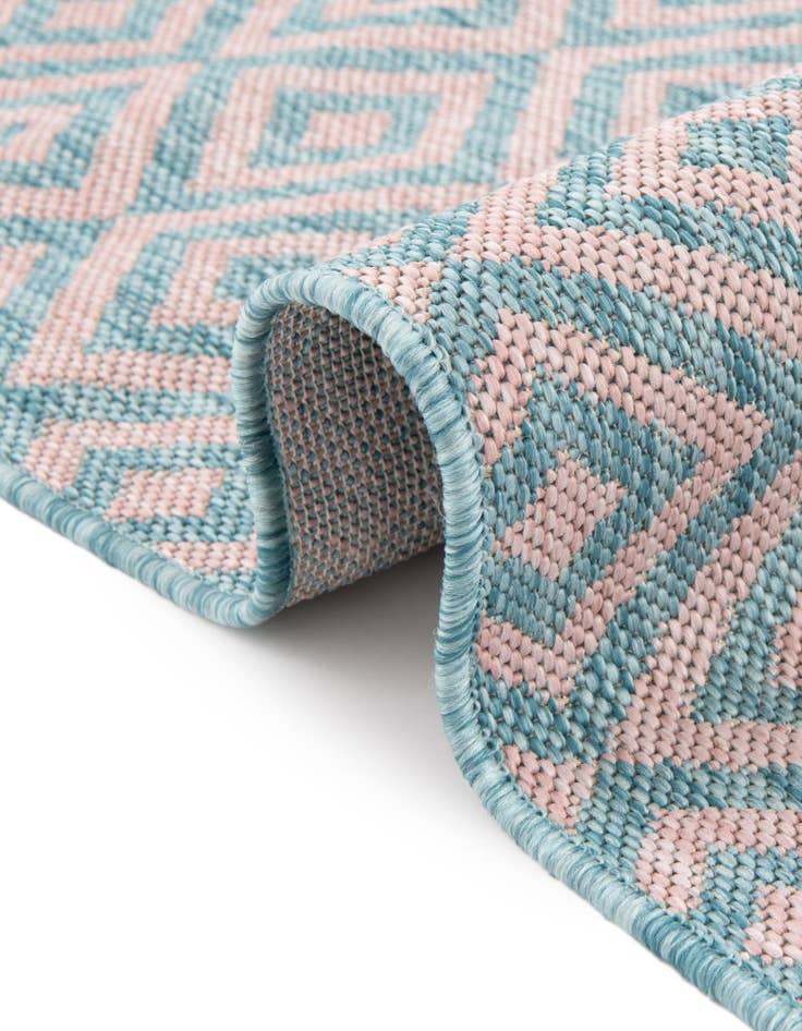 Detail image of  7' 10 x 10'  Washable Jill Zarin Costa Rica Indoor / Outdoor Oval Rug