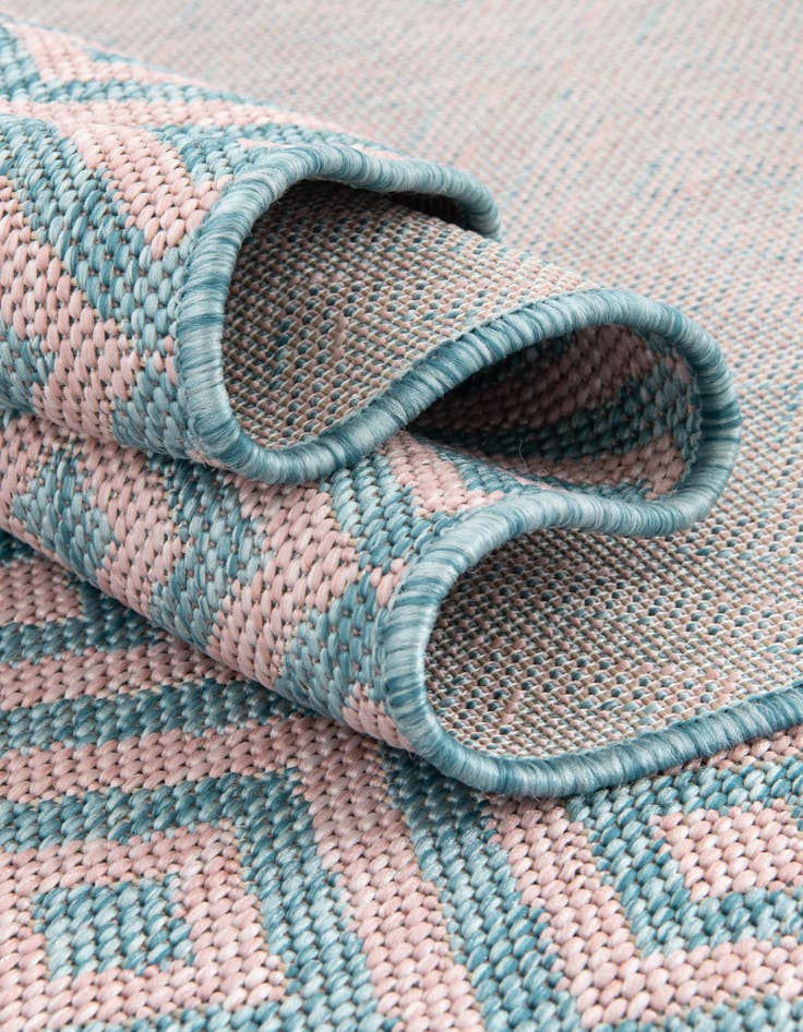 Detail image of  7' 10 x 10'  Washable Jill Zarin Costa Rica Indoor / Outdoor Oval Rug