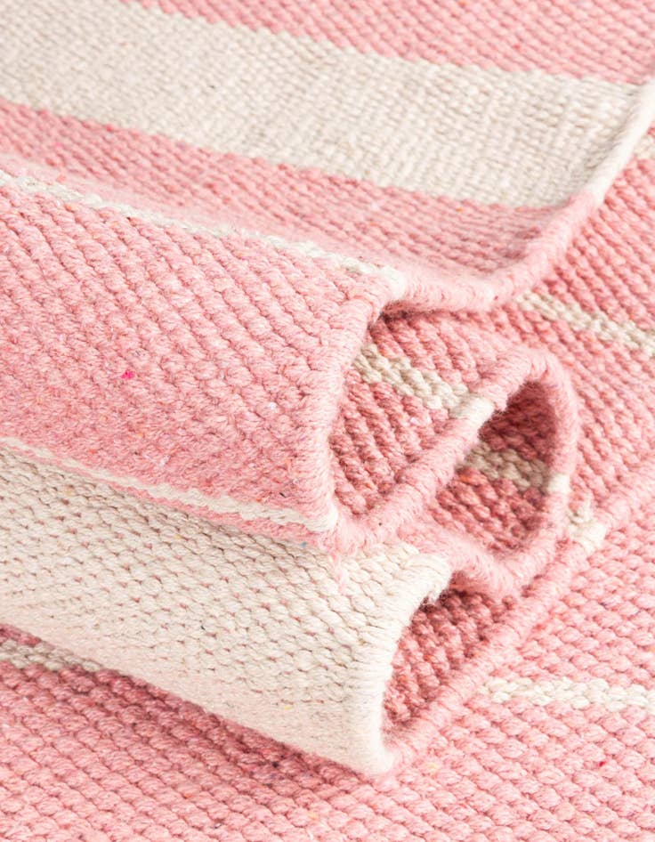 Detail image of  7' 1 x 7' 1  Hand Woven Chindi Cotton Square Rug