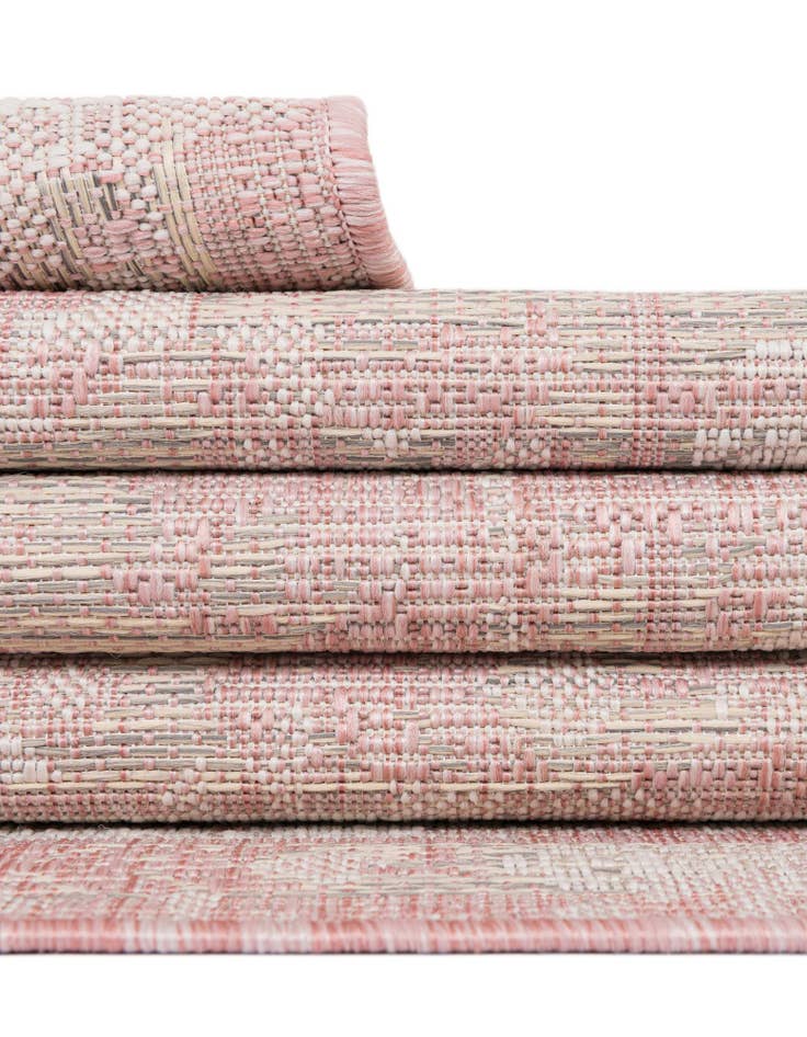 Detail image of  7' 10 x 7' 10  Washable Traditional Indoor / Outdoor Octagon Rug