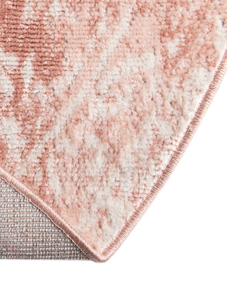 Detail image of  5' 3 x 8' Oxford Oval Rug