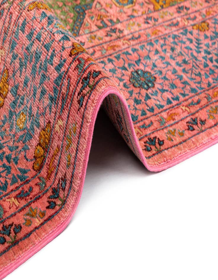 Detail image of  6' 11 x 10' 2 Amina Wool Rug