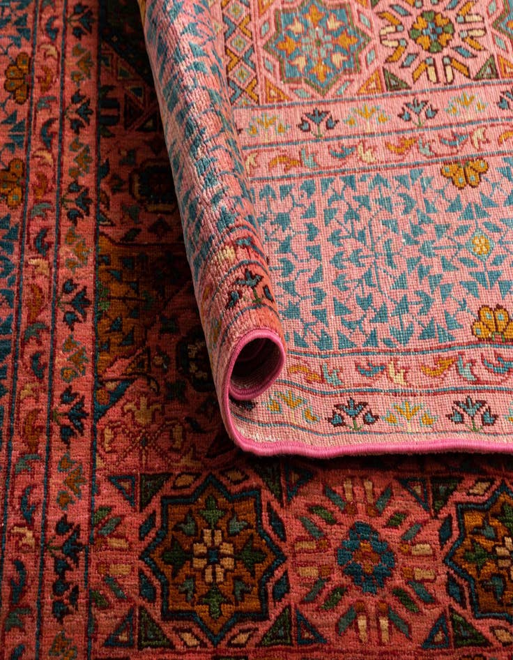 Detail image of  6' 11 x 10' 2 Amina Wool Rug