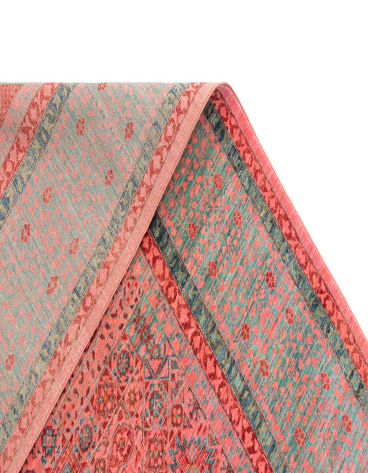 Detail image of  6' 11 x 9' 9 Amina Wool Rug