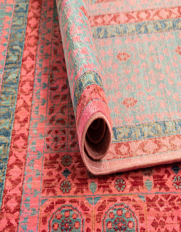 Detail image of  6' 11 x 9' 9 Amina Wool Rug