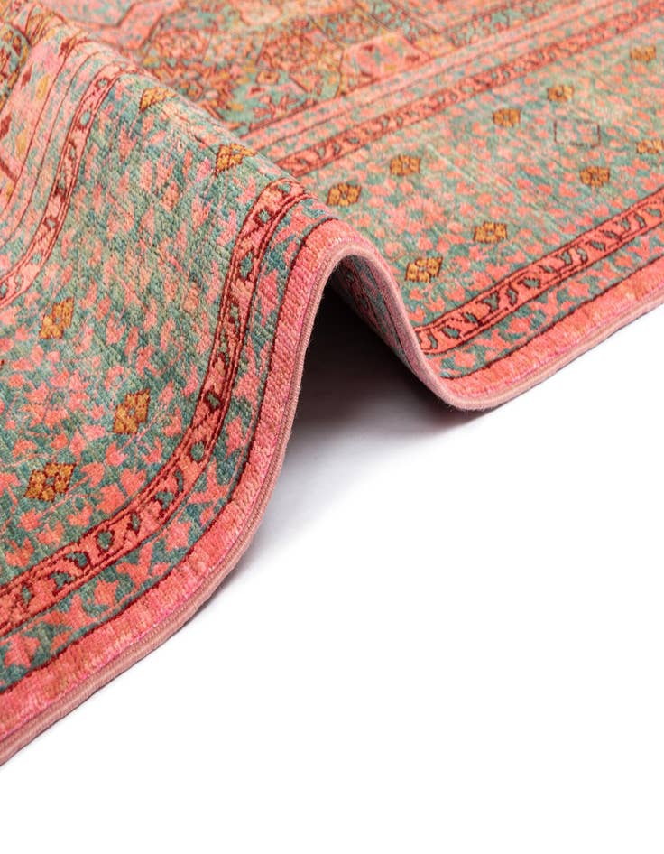 Detail image of  6' x 8' Amina Rug