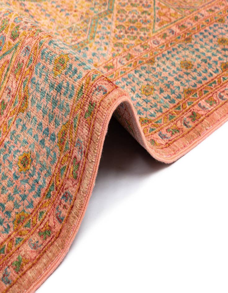 Detail image of  5' 8 x 7' 2 Amina Rug