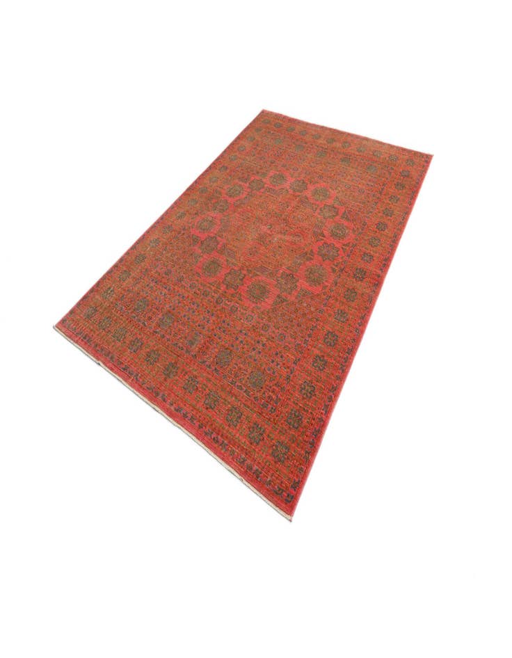 Detail image of  5' 5 x 7' 10 Amina Rug