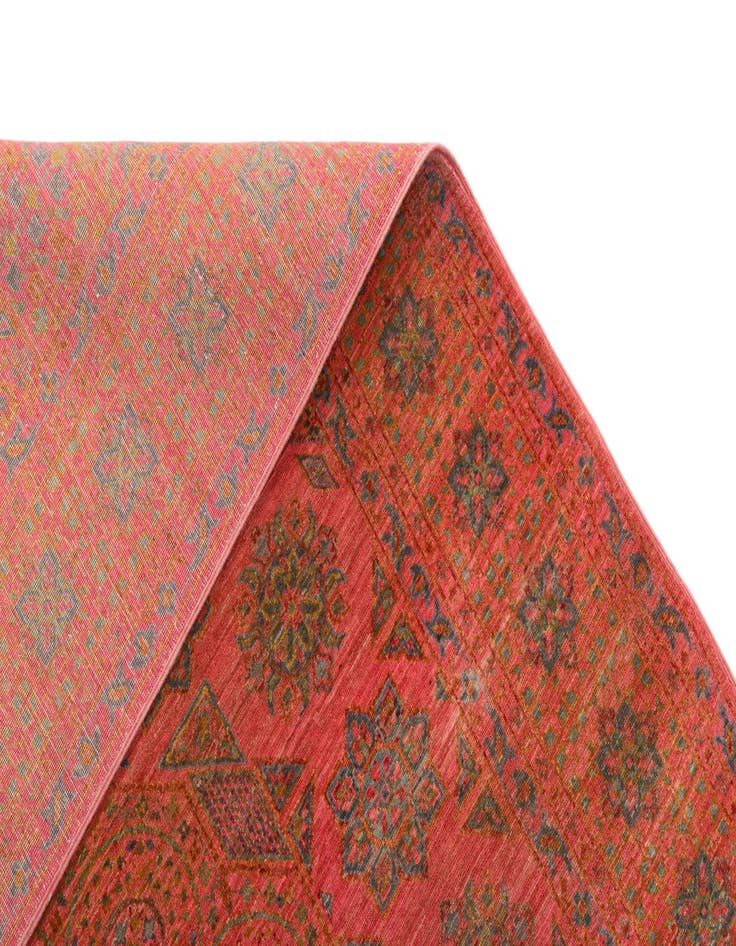 Detail image of  5' 5 x 7' 10 Amina Rug