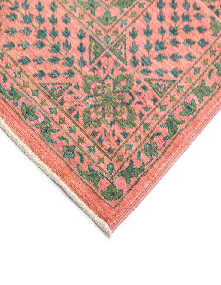 Detail image of  5' 7 x 8' 3 Amina Rug