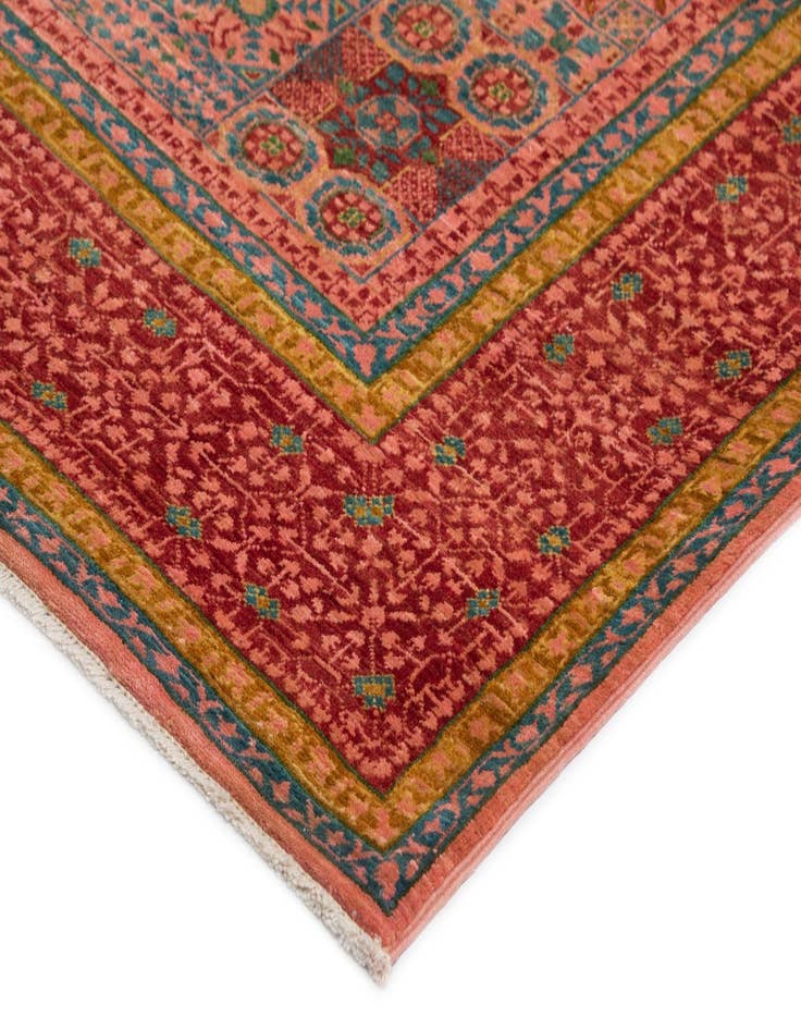Detail image of  4' 10 x 6' 6 Amina Rug