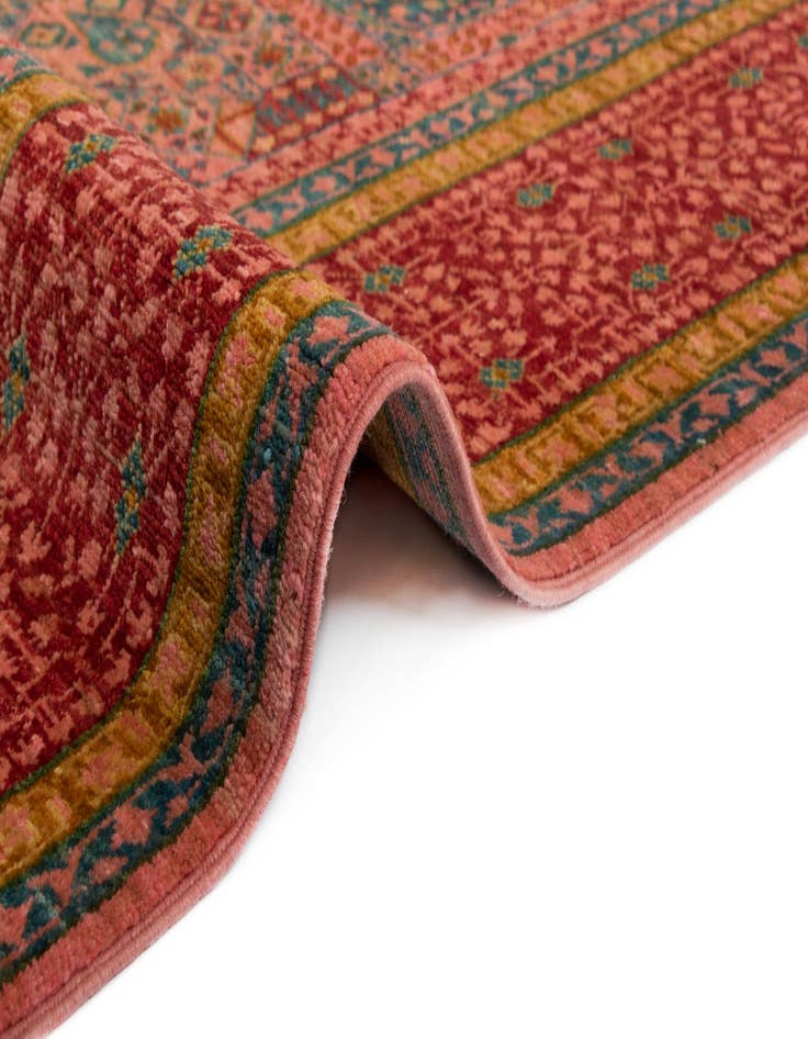 Detail image of  4' 10 x 6' 6 Amina Rug