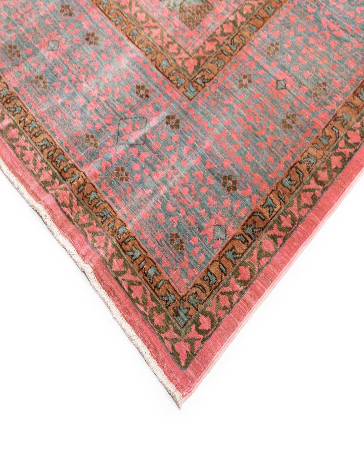 Detail image of  8' x 10' Amina Wool Rug