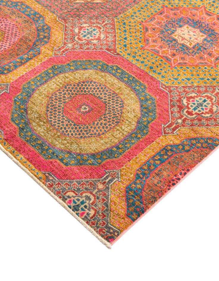 Detail image of  7' 11 x 11' 5 Amina Wool Rug