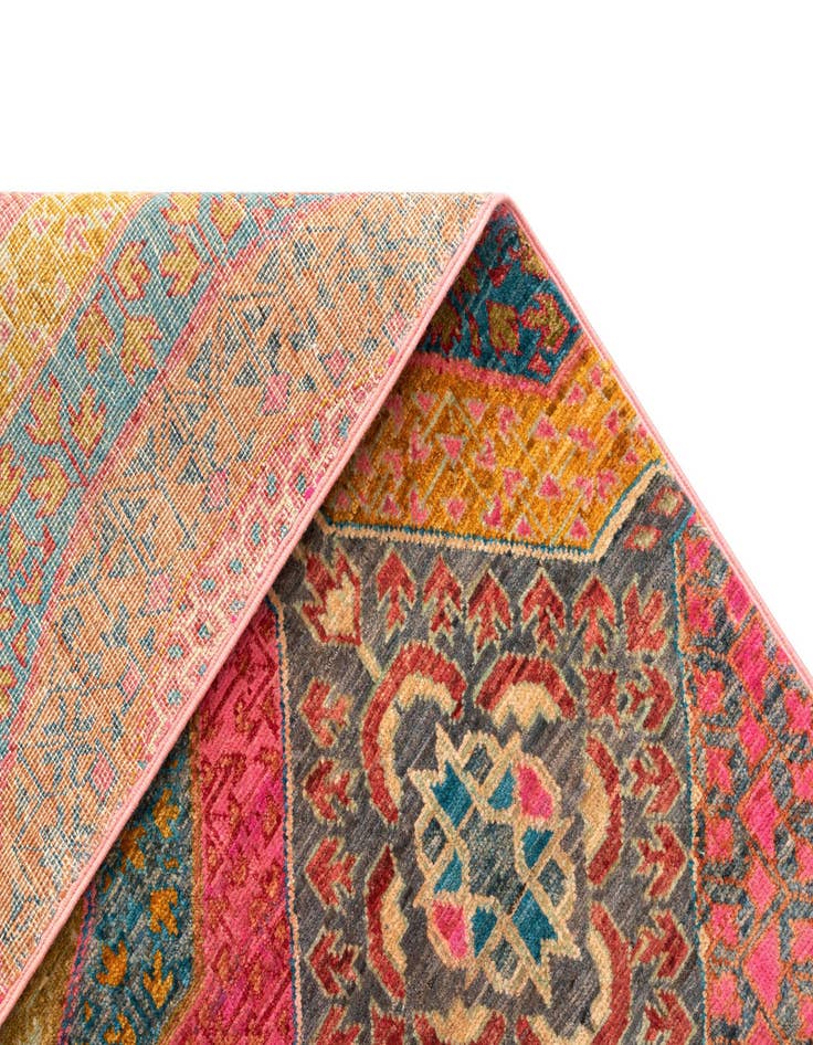 Detail image of  7' 11 x 11' 5 Amina Wool Rug