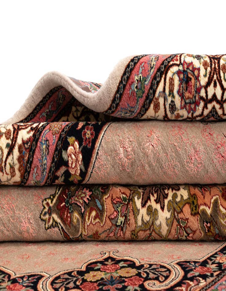 Detail image of  4' 11 x 7' 3 Bidjar Wool Rug