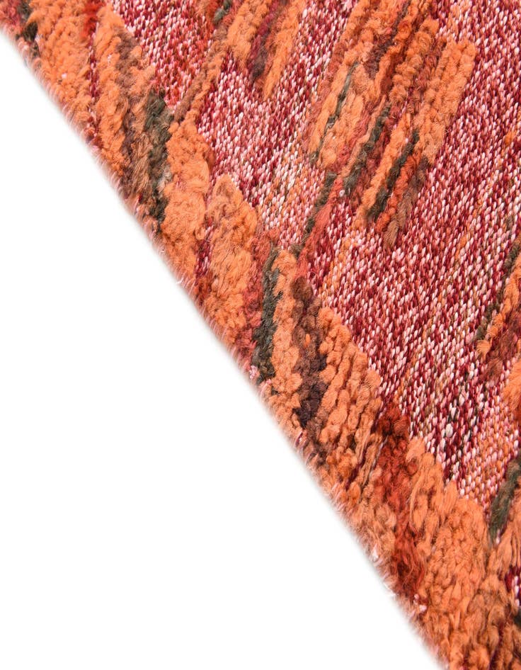 Detail image of  4' 7 x 7' 3  Hand Knotted Darya Wool Rug