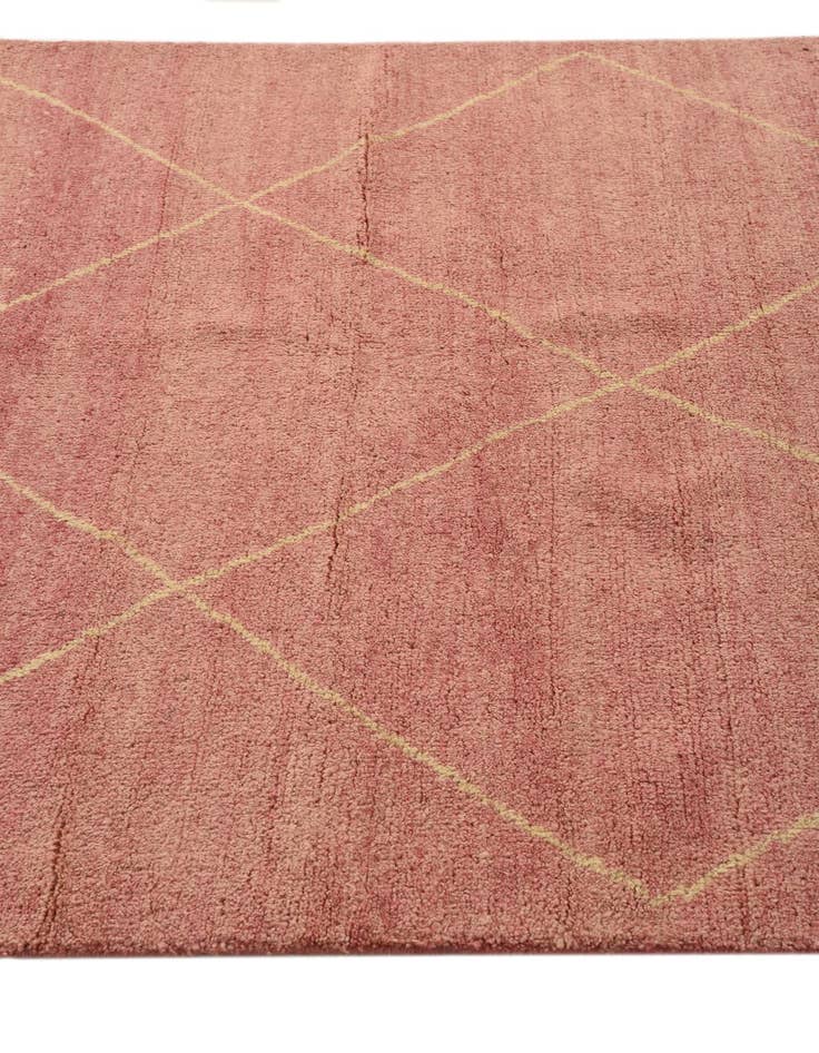 Detail image of  4' 8 x 6' 9  Hand Knotted Darya Wool Rug