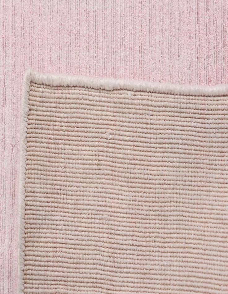 Detail image of  6' 7 x 10'  Hand Knotted Darya Wool Rug