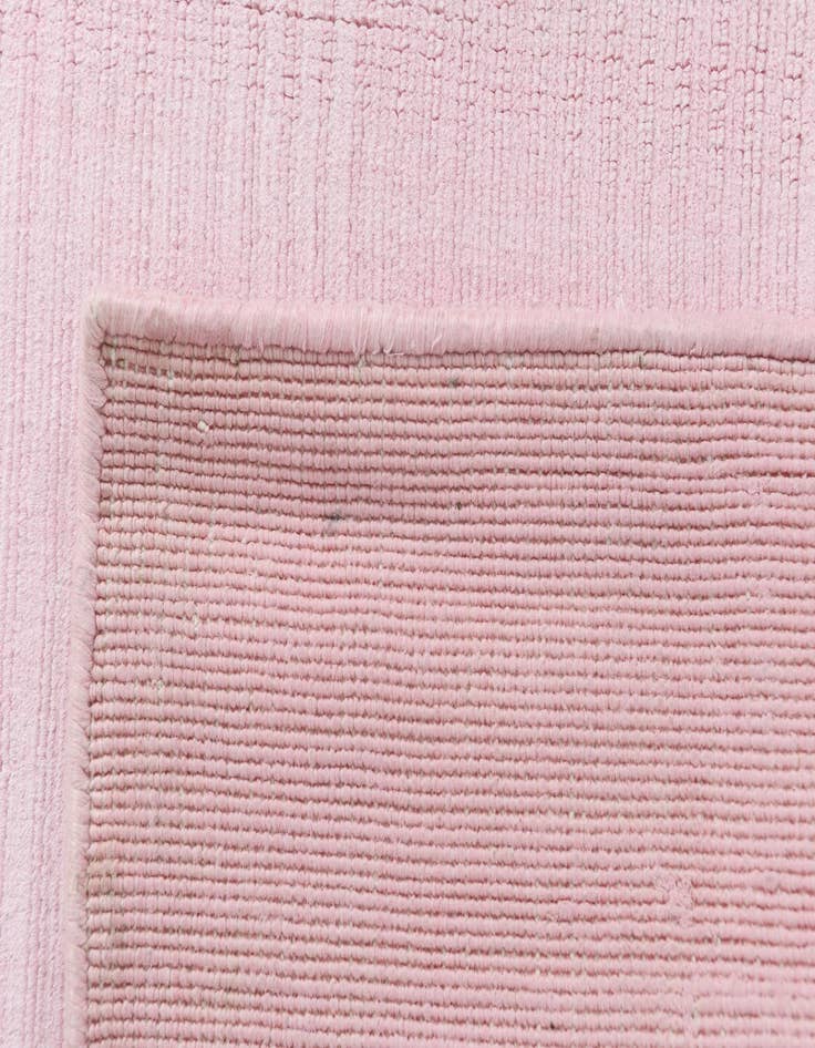 Detail image of  6' 6 x 9' 6  Hand Knotted Darya Wool Rug