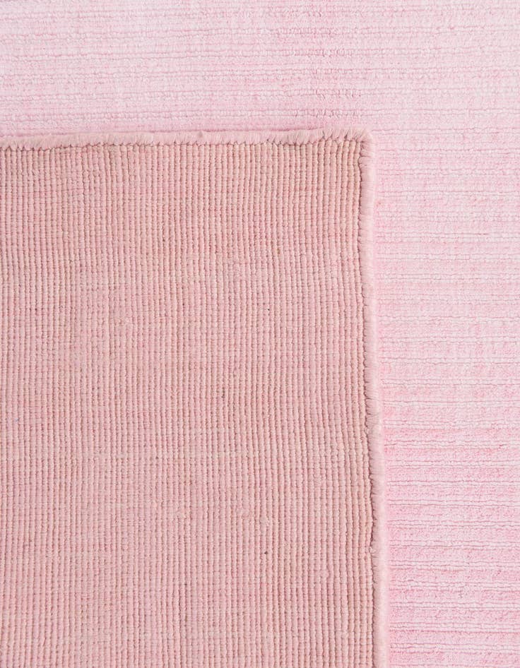 Detail image of  4' 11 x 6' 8  Hand Knotted Darya Wool Rug