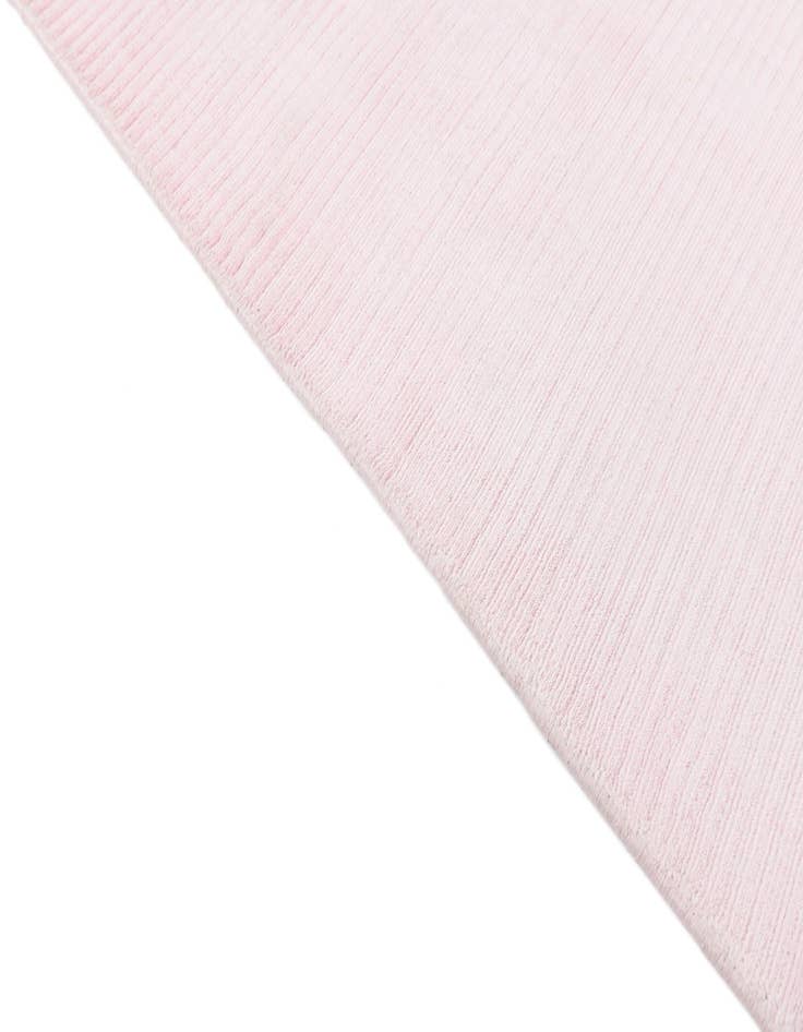 Detail image of  4' 11 x 6' 7  Hand Knotted Darya Wool Rug