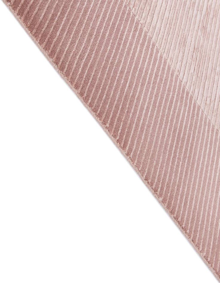 Detail image of  5' 6 x 7' 11 Darya Rug