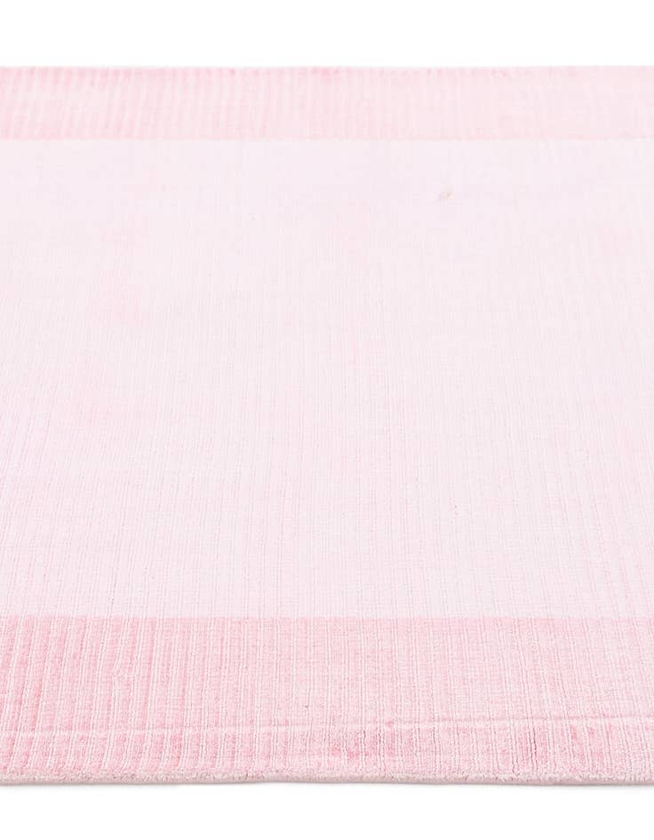 Detail image of  2' 7 x 4' 9  Hand Knotted Darya Wool Rug